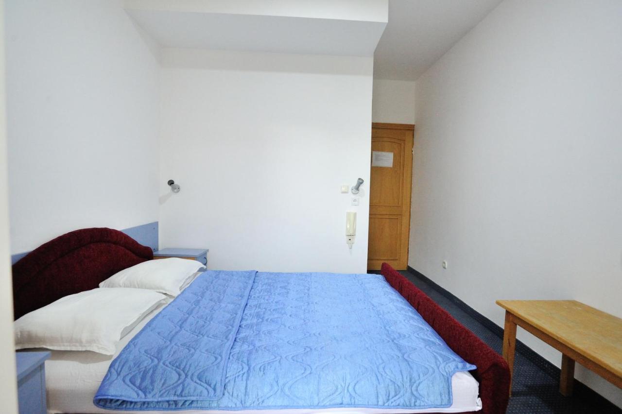 Hotel Lav Neum Eksteriør bilde