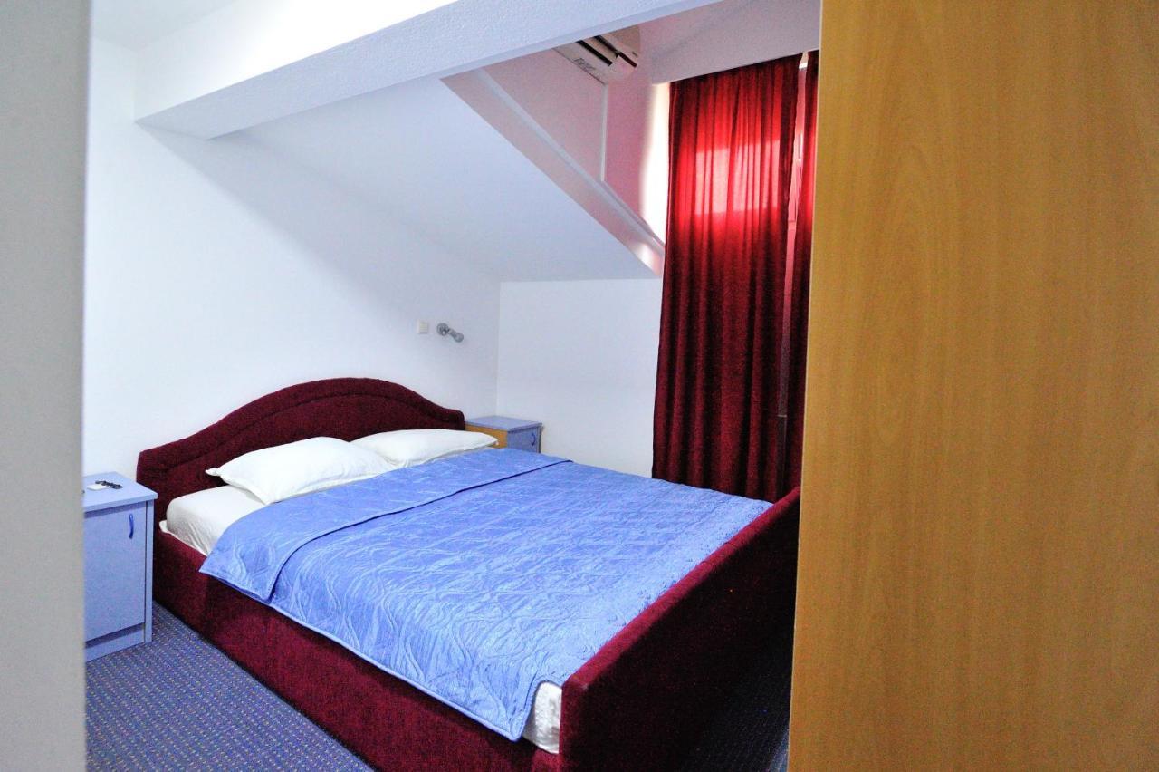 Hotel Lav Neum Eksteriør bilde