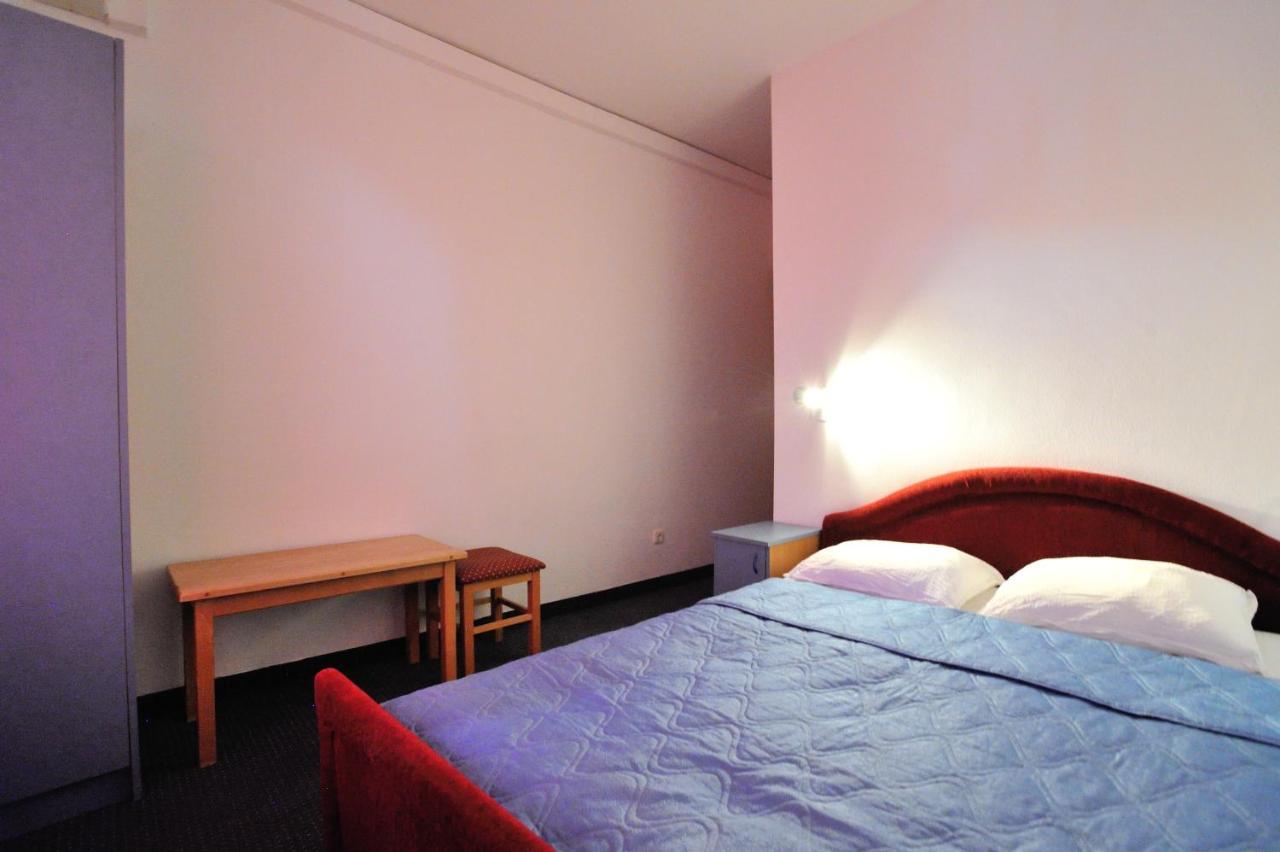 Hotel Lav Neum Eksteriør bilde