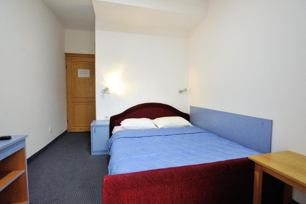 Hotel Lav Neum Eksteriør bilde